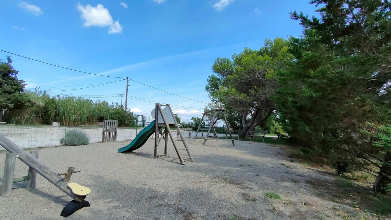 Camping Tikayan Felix De La Bastide Saint-Mitre-les-Remparts Buitenkant foto